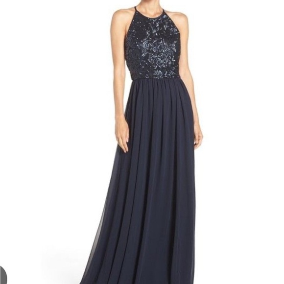 VERA WANG Gown ❄️☀️ - Picture 1 of 5